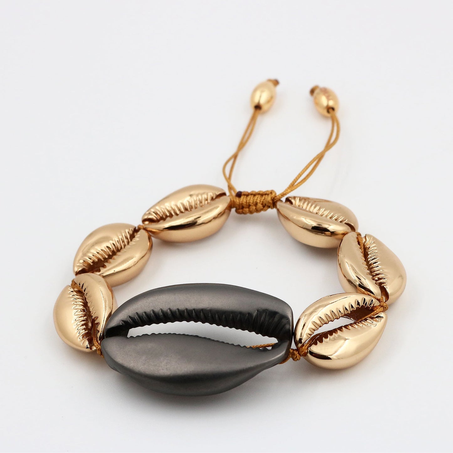Concha Large Puka Bracelet With Mega Shell Golden & Gunmetal